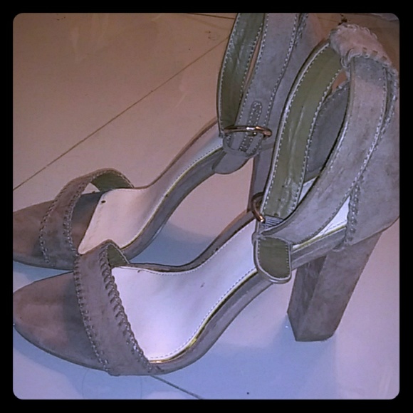 Limelight heels - Picture 1 of 3